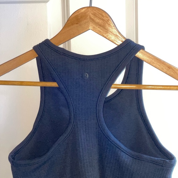 Lululemon Ebb To Street Racerback Crop Tank
Black Charcoal Grey W1CJUS $58 Sz 6 - Picture 5 of 7